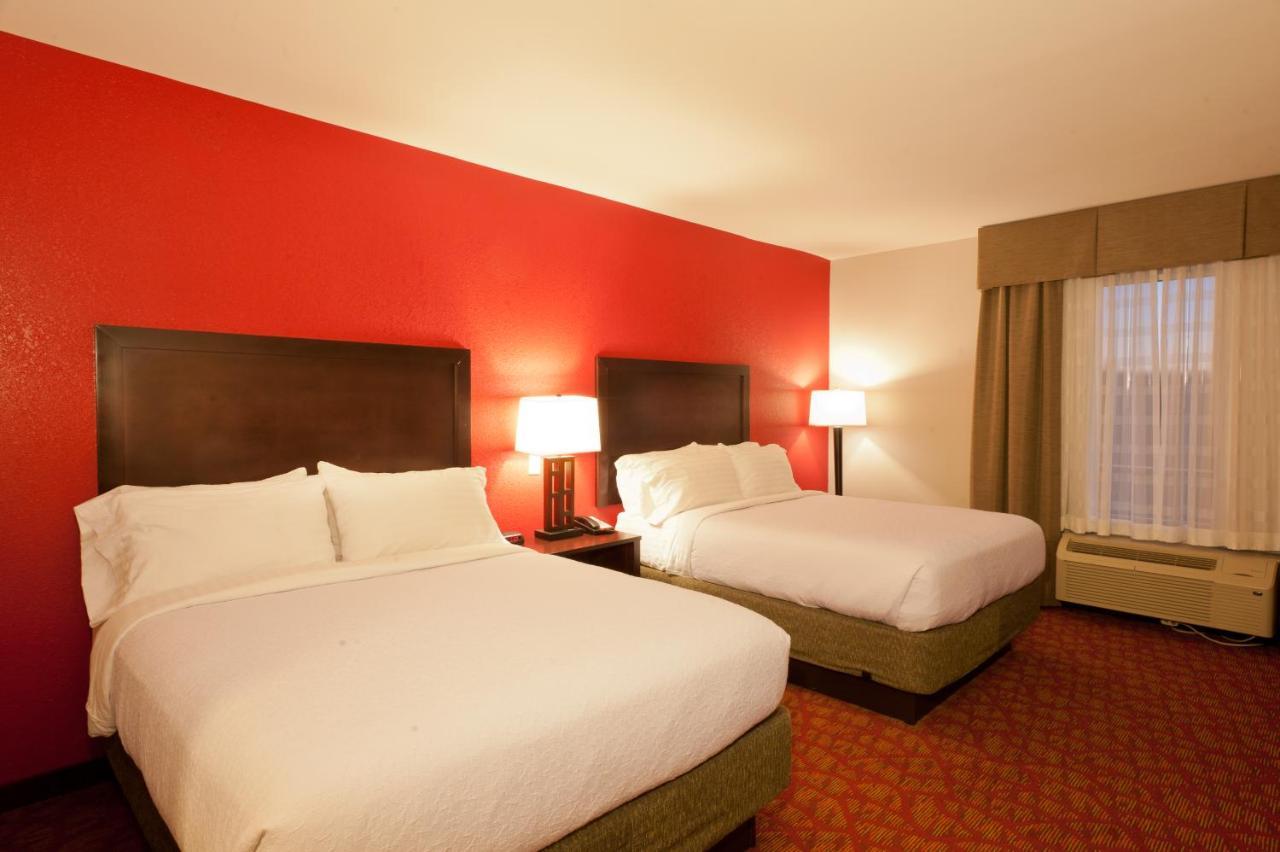 Holiday Inn Guin By Ihg Twin Buitenkant foto