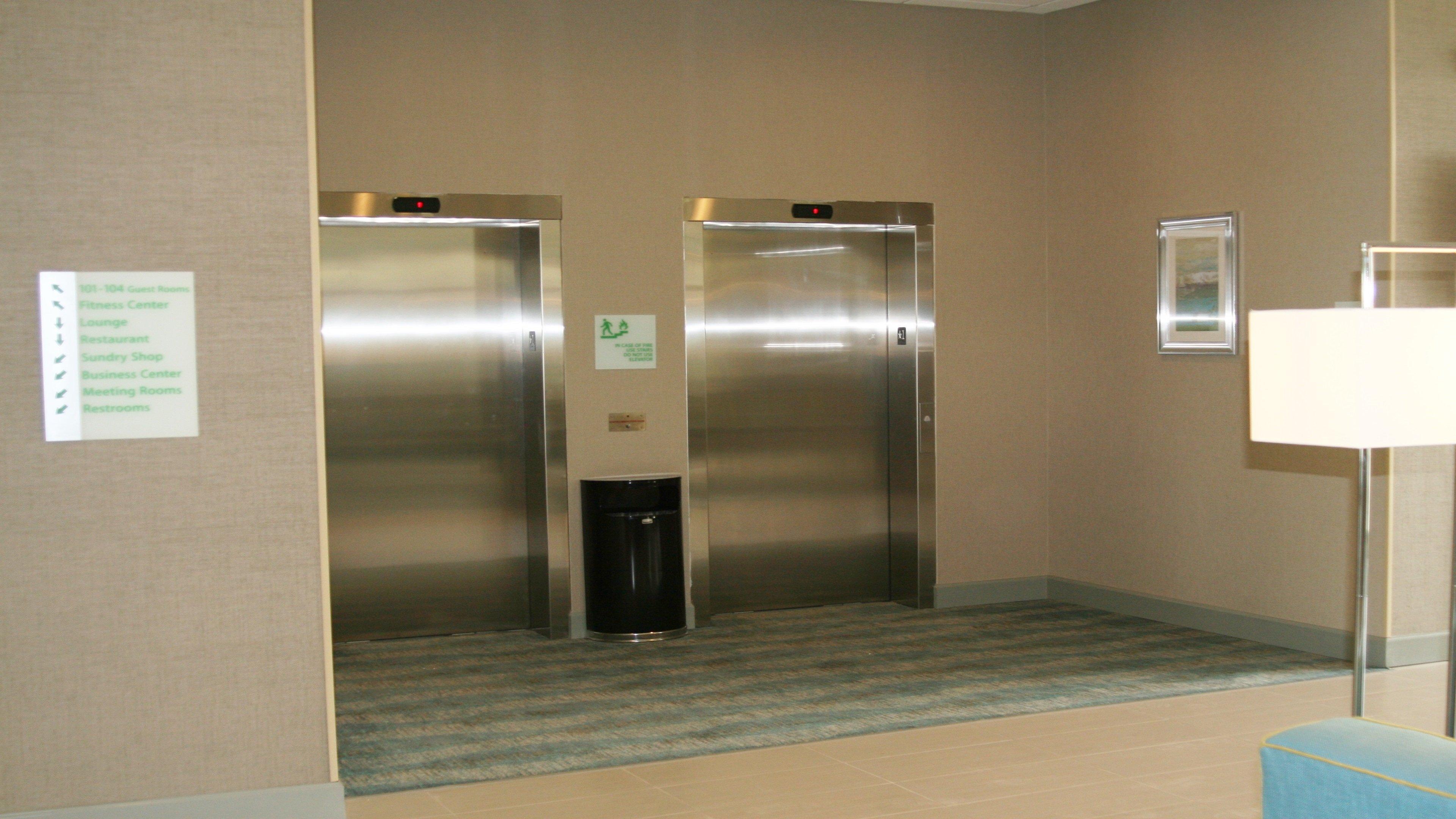 Holiday Inn Guin By Ihg Twin Buitenkant foto