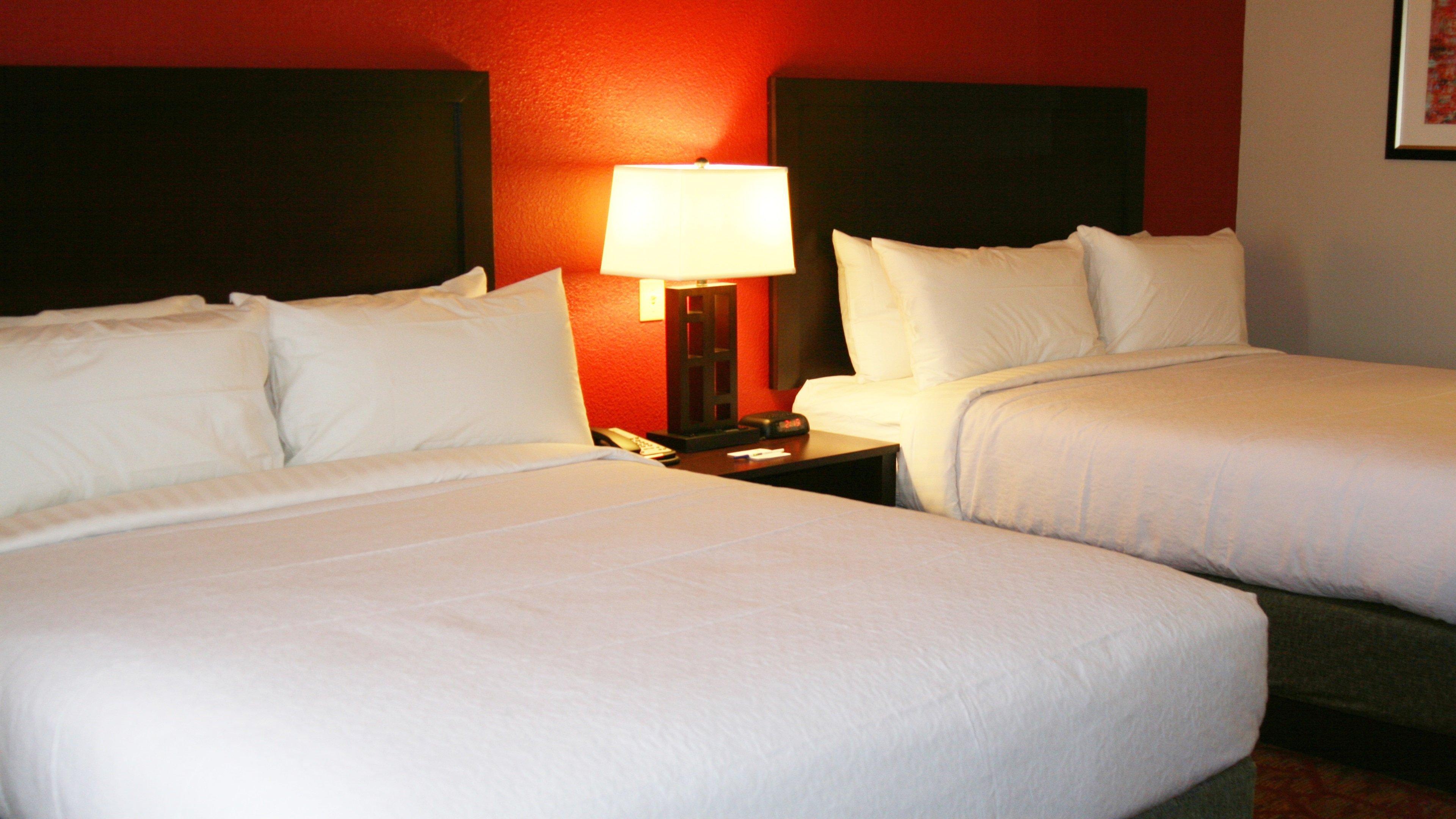 Holiday Inn Guin By Ihg Twin Buitenkant foto