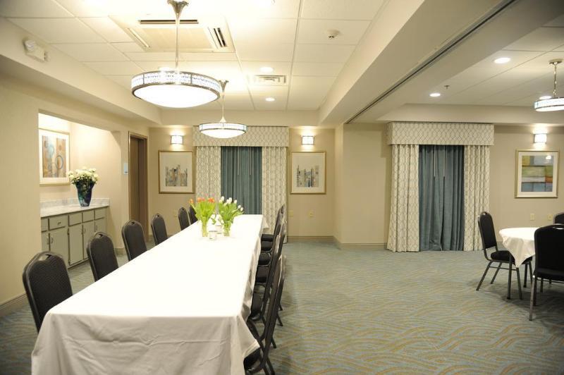 Holiday Inn Guin By Ihg Twin Buitenkant foto