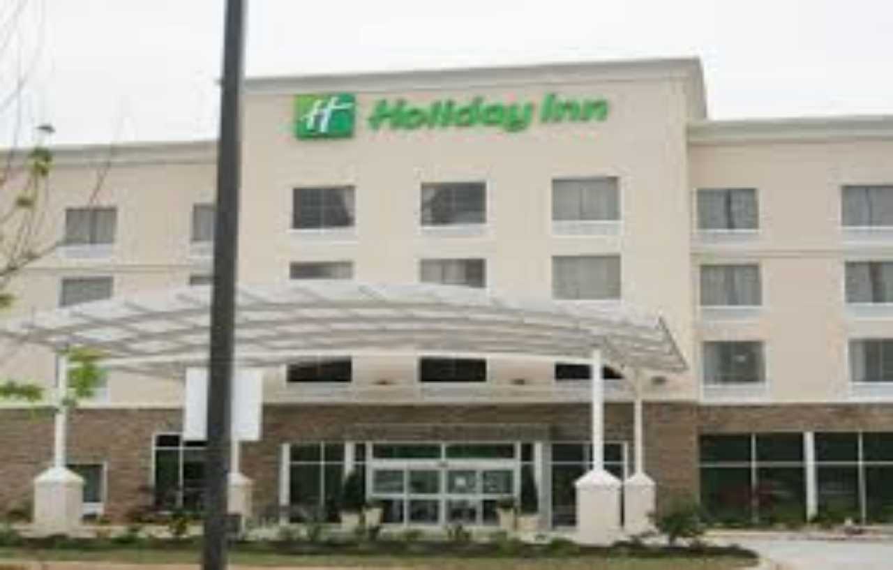Holiday Inn Guin By Ihg Twin Buitenkant foto